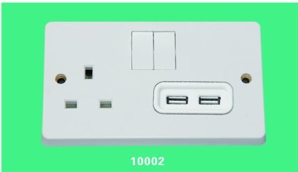 UK wall socket with USB